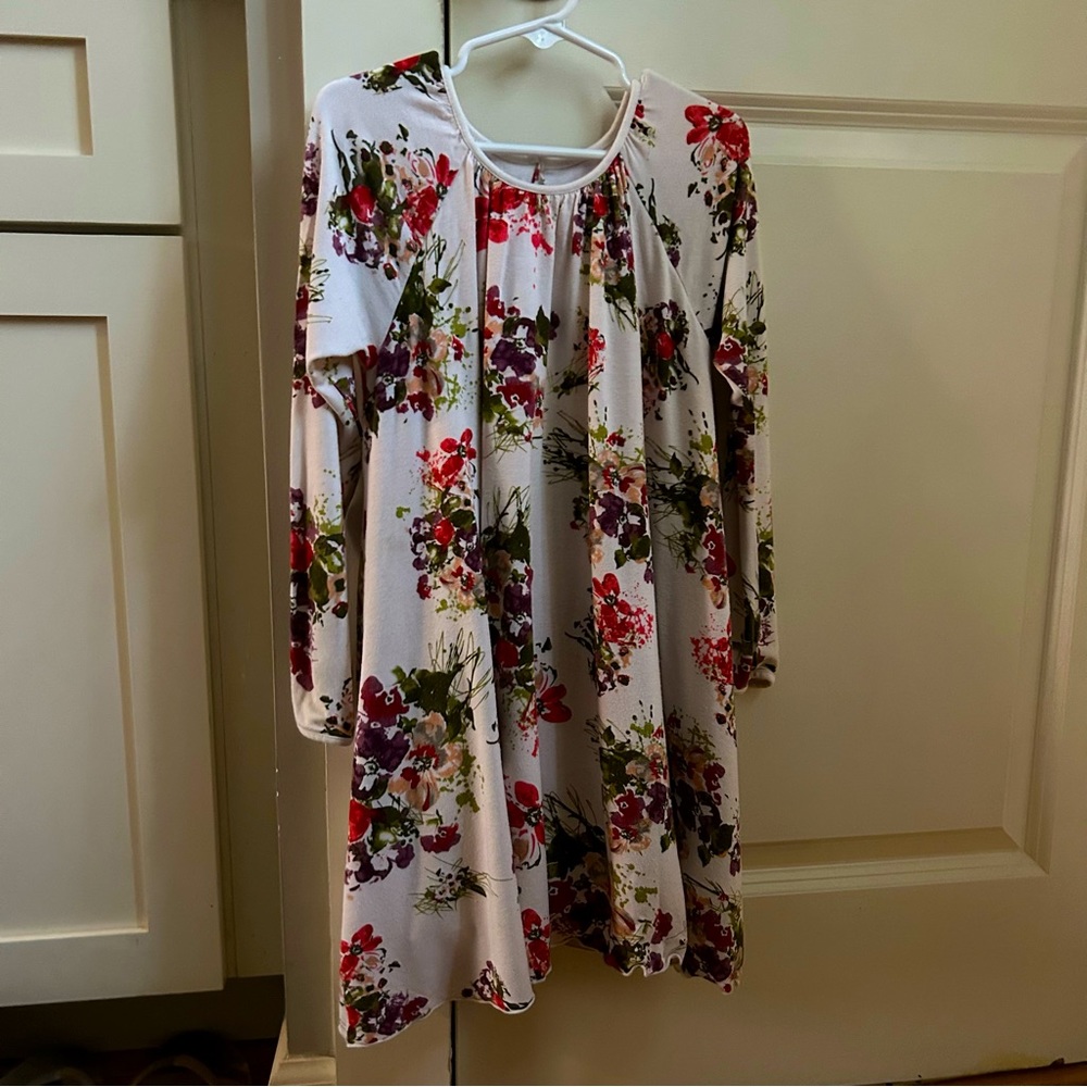 Pippa & Julie girl’s Size 6 floral dress